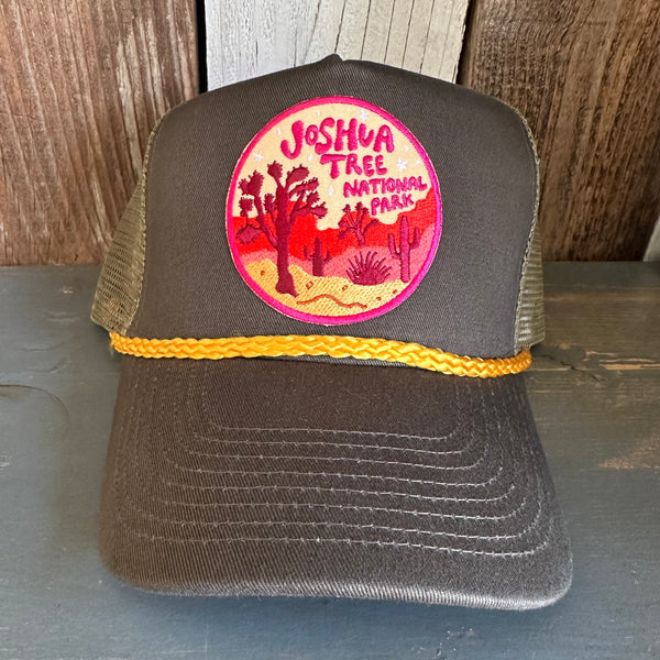 JOSHUA TREE NATIONAL PARK 5 panel Mesh Trucker, Rope cap - Loden/Gold Braid
