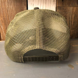 Loden green 5-panel cap with mesh back and gold braid, viewed from behind; suitable for outdoor use.