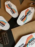EXPLORE HERMOSA BEACH - THE BEST LITTLE BEACH CITY Retro Rainbow Motel Key Chain: White