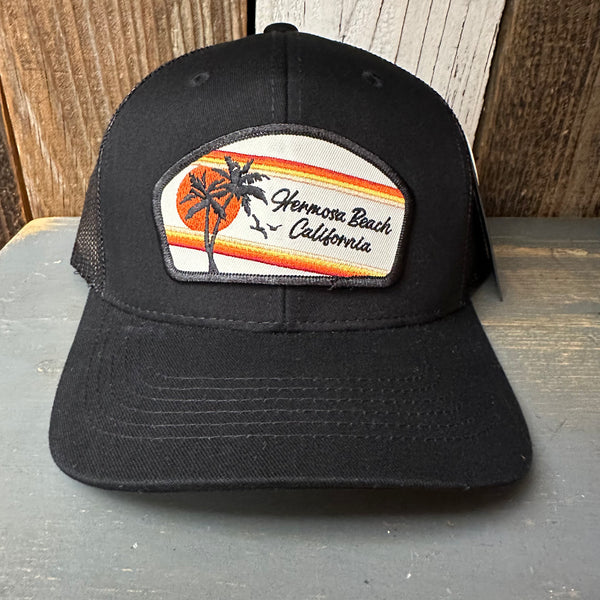 Hermosa Beach RETRO SUNSET - 6 Panel Trucker Hat - Black