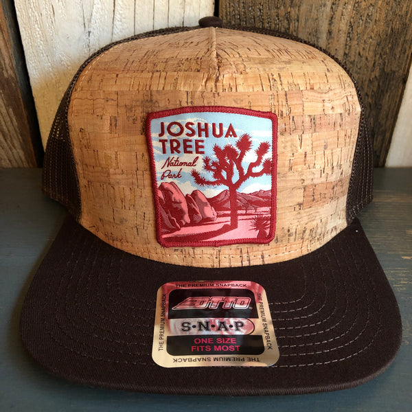 JOSHUA TREE NATIONAL PARK Premium Cork Trucker Hat (Brown)